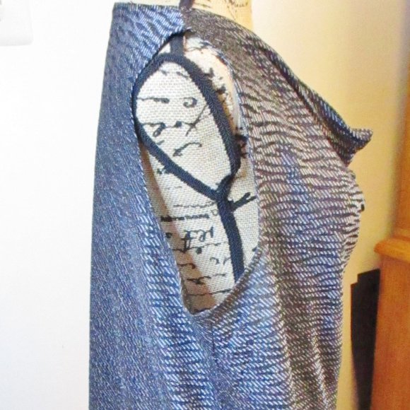 Jones New York Signature Woman Sleeveless Top, Draped Neck, Navy Blue, Size 1X - Picture 4 of 11